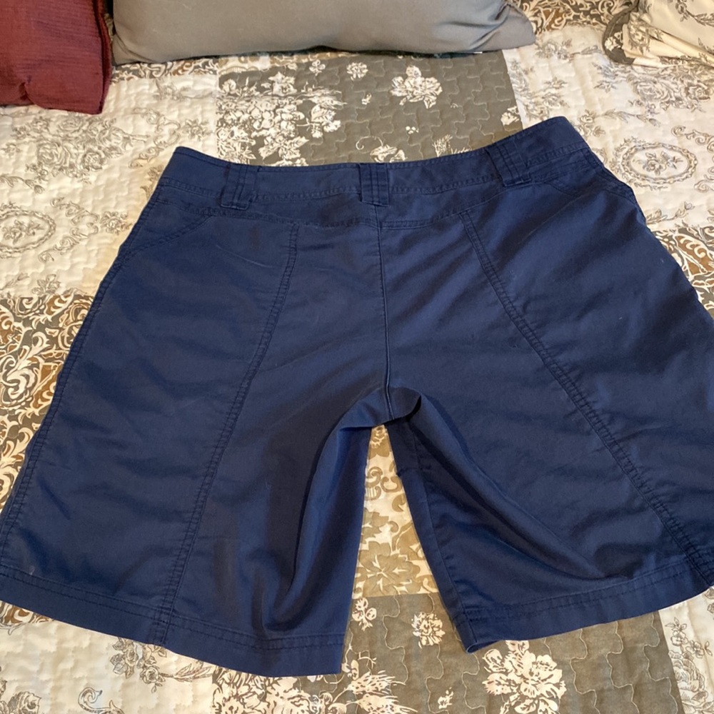 DANSKIN Woman's Shorts - Picture 3 of 8